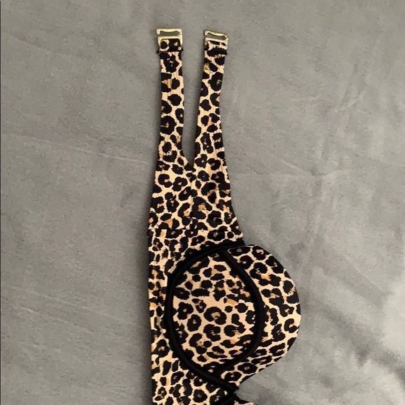 Cheetah bikini top - Picture 4 of 8